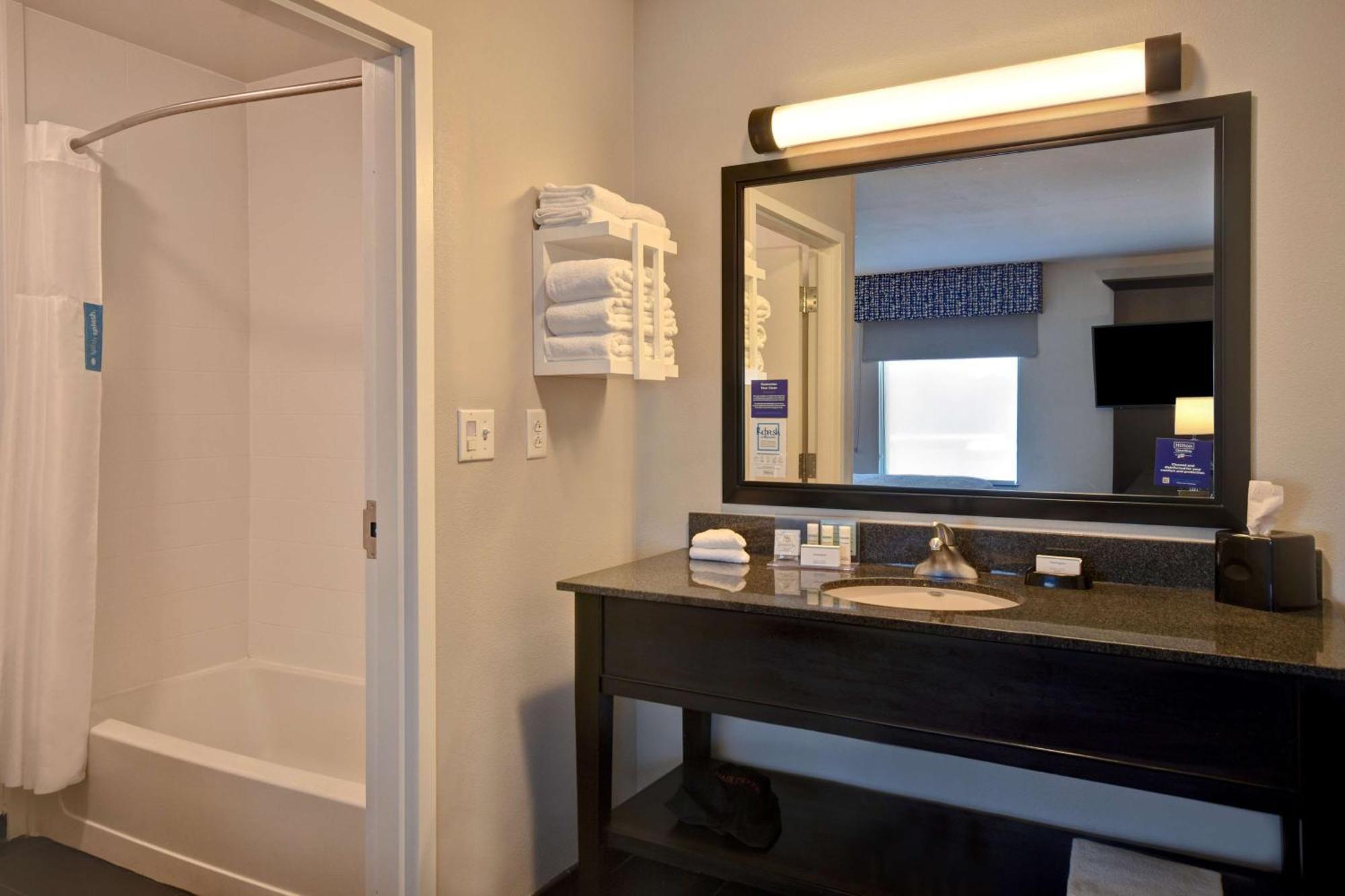 Hampton Inn & Suites Columbia South Fort Meade Area Exteriör bild